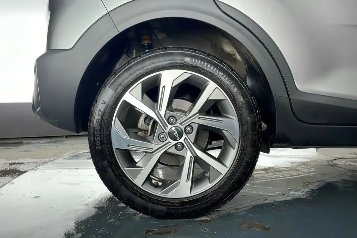 2024-kia-stonic-10-t-gdi-gt-line-98bhp-dct-big-6