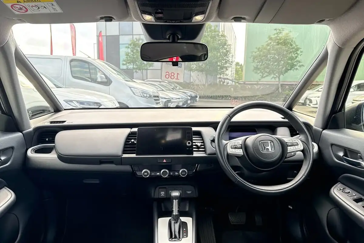 2022-honda-jazz-15-i-mmd-ex-107ps-big-3