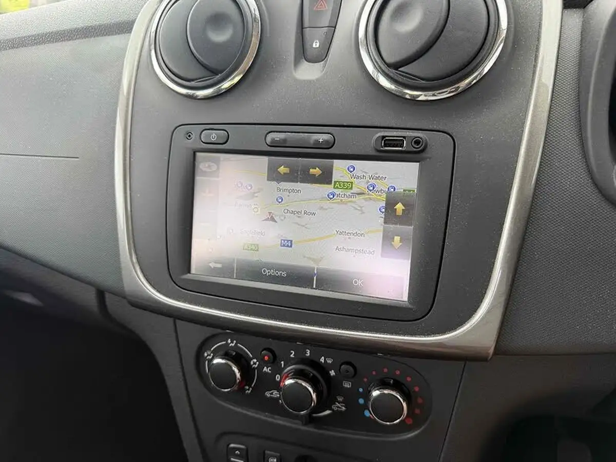2015-dacia-sandero-stepway-15d-laureate-big-11