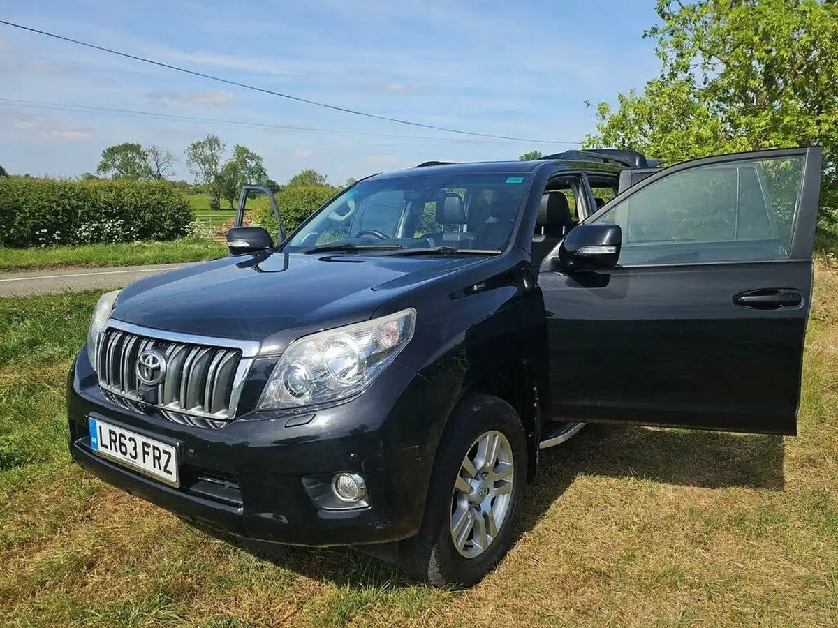 2013-toyota-land-cruiser-30td-lc5-big-18