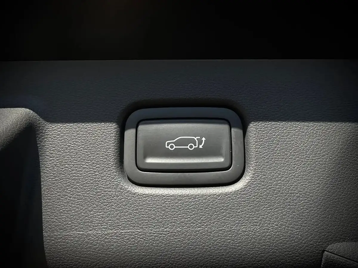 2024-hyundai-kona-e-ultimate-218ps-65kwh-big-18