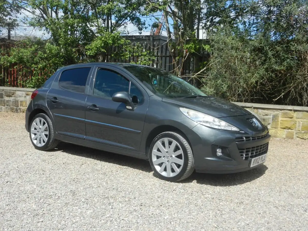 2012-peugeot-207-16-allure-5d-big-3