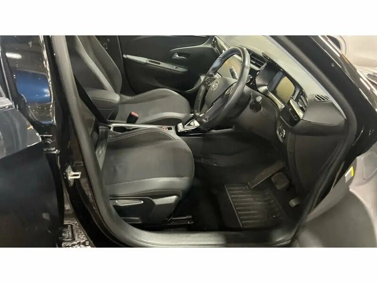 2022-vauxhall-corsa-e-elite-premium-big-2