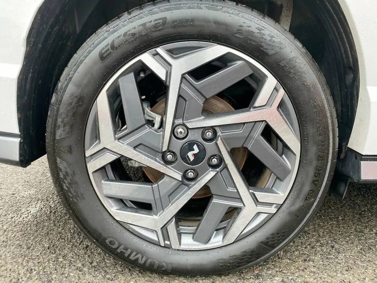 2024-hyundai-kona-16-gdi-n-line-141ps-dct-big-2