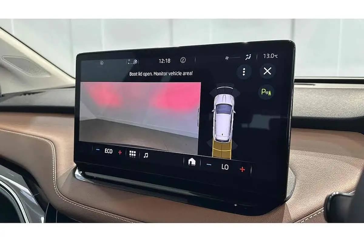 2023-skoda-enyaq-e-80-82-kwh-station-wagon-big-48