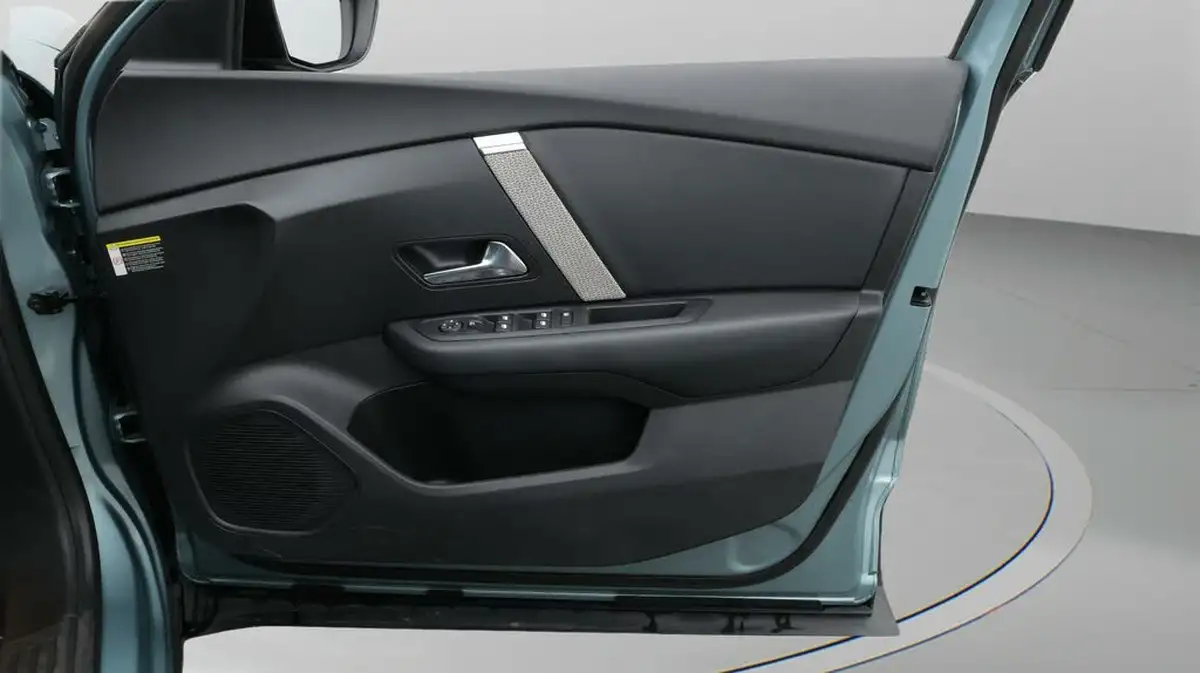2023-citroen-c4-12-puretech-c-series-edition-eat8-big-15
