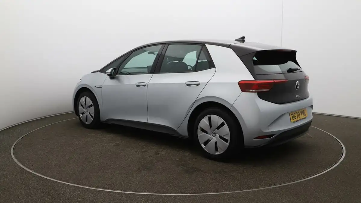 2020-volkswagen-id3-e-life-big-63