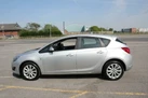 2012-vauxhall-astra-16-active-16v-vvt-small-10
