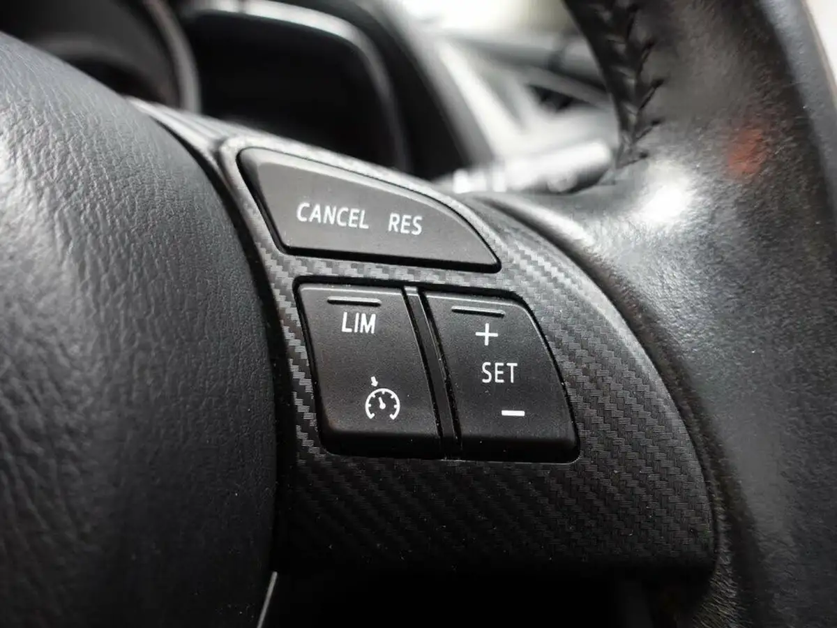2016-mazda-mazda2-15td-sport-nav-big-20