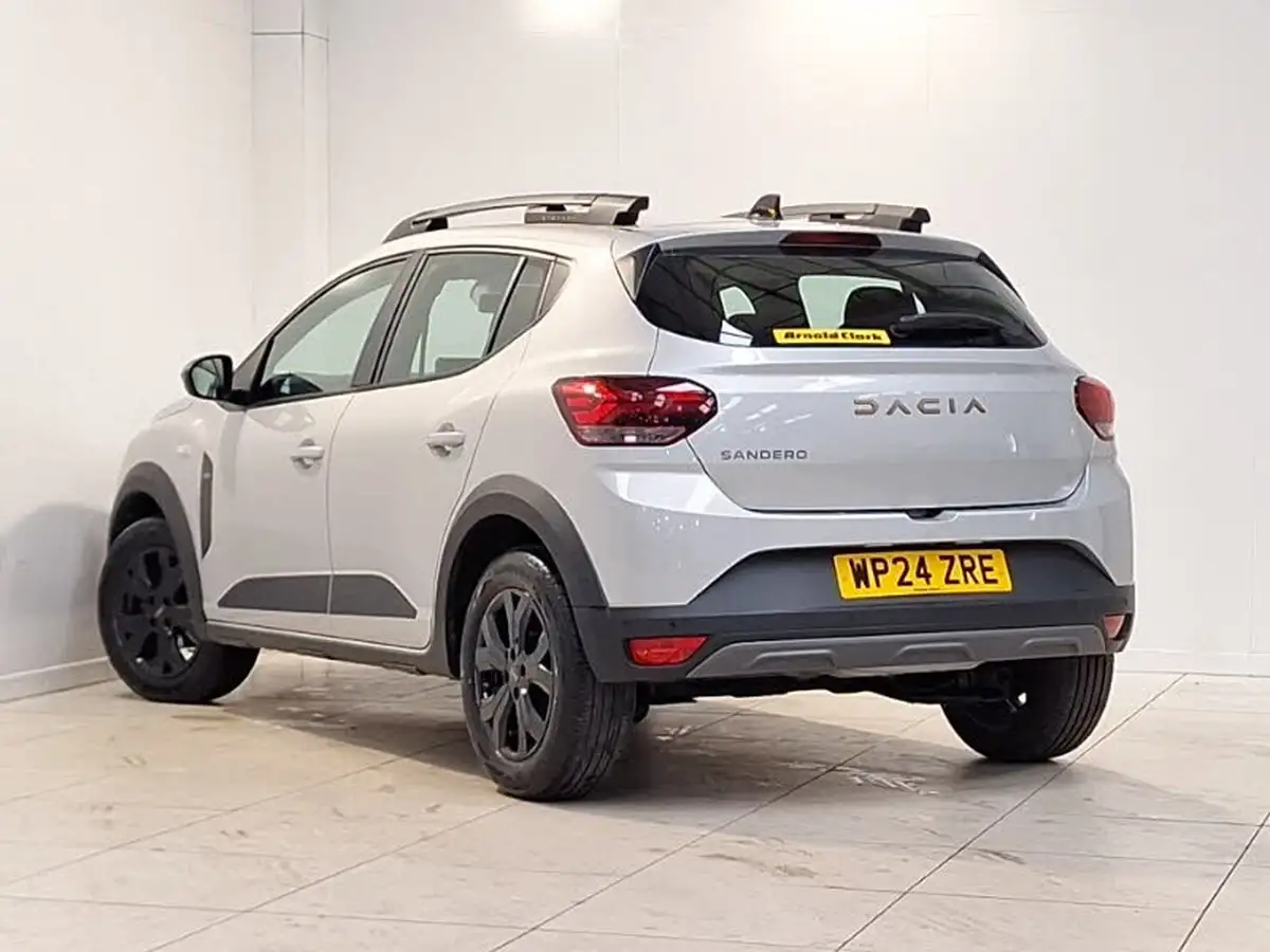 2024-dacia-sandero-stepway-10-tce-extreme-90bhp-big-1