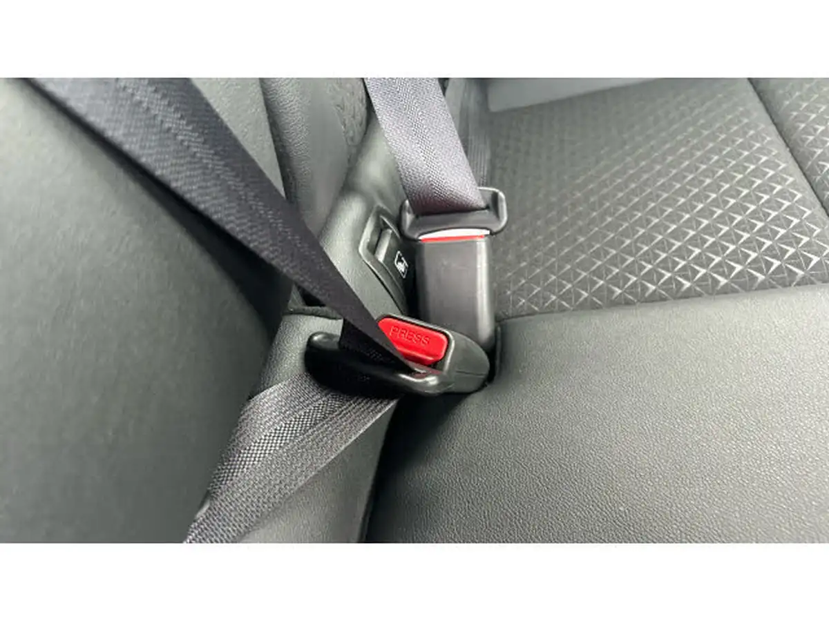 2024-nissan-juke-10-dig-t-n-connecta-dct-big-16