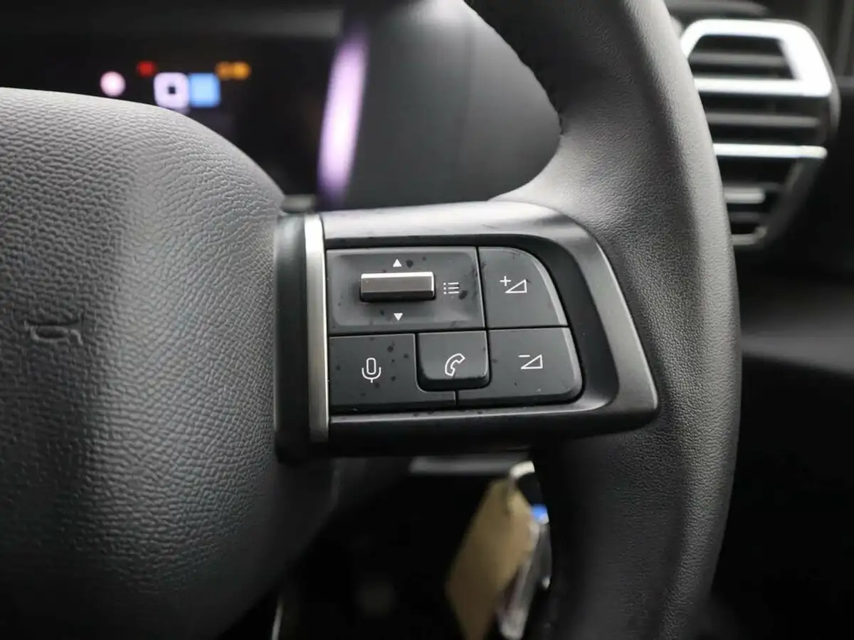 2024-citroen-c4-12-puretech-plus-130ps-ss-big-30