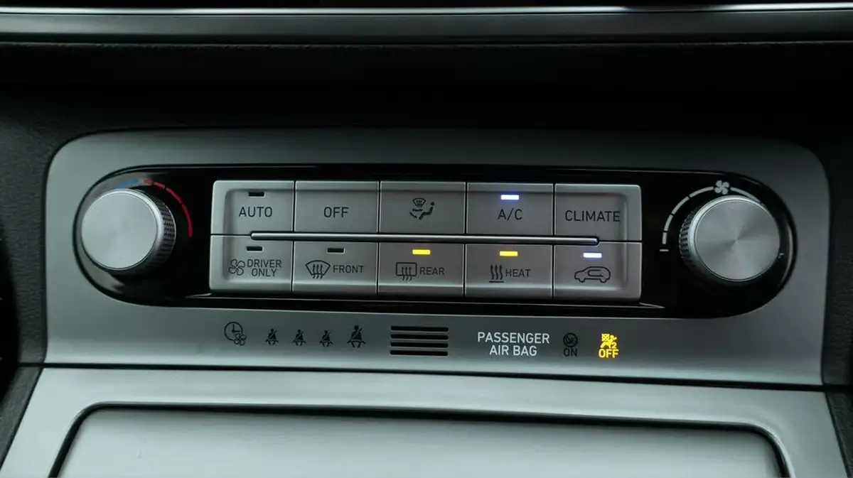 2021-hyundai-kona-e-premium-136ps-39kwh-105kw-obc-big-12