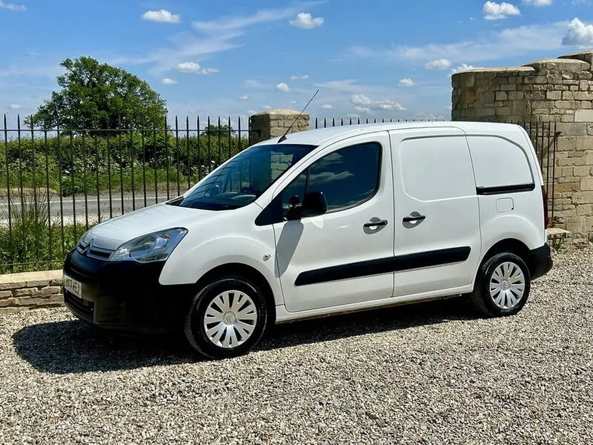 2017-citroen-berlingo-16td-l1-850-enterprise-special-edition-16bluehdi-100eu6-panel-big-15