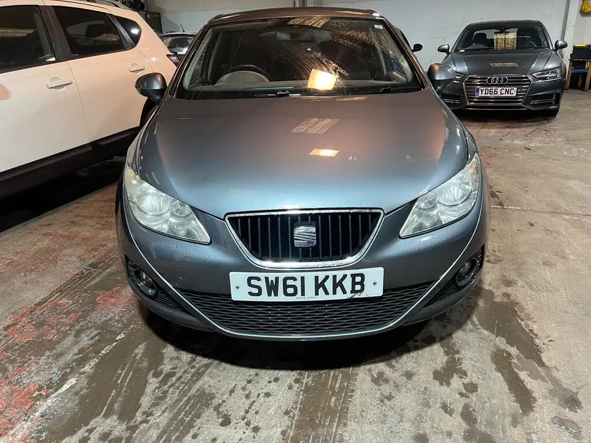 2012-seat-ibiza-12-se-copa-tsi-hatchback-big-4
