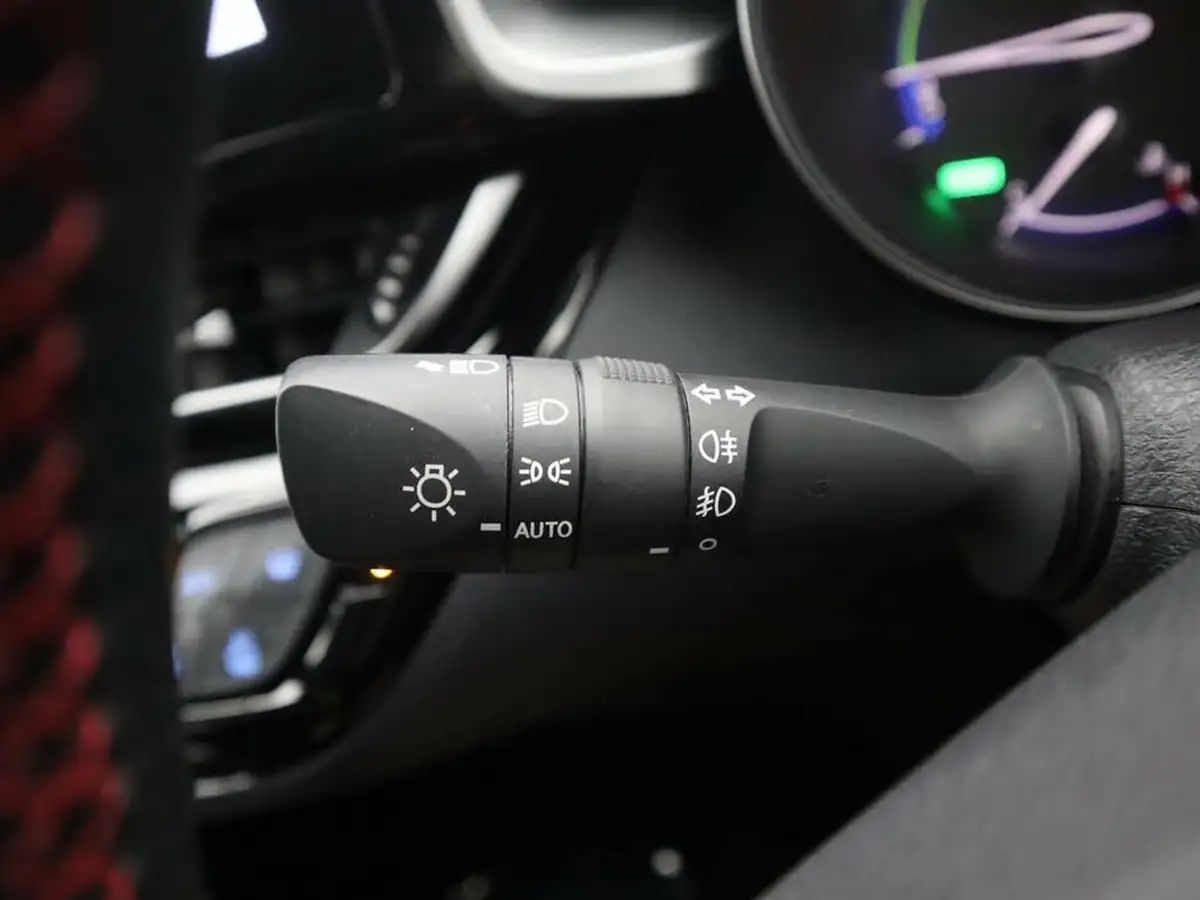 2023-toyota-c-hr-20-vvt-i-gr-sport-181bhp-big-32