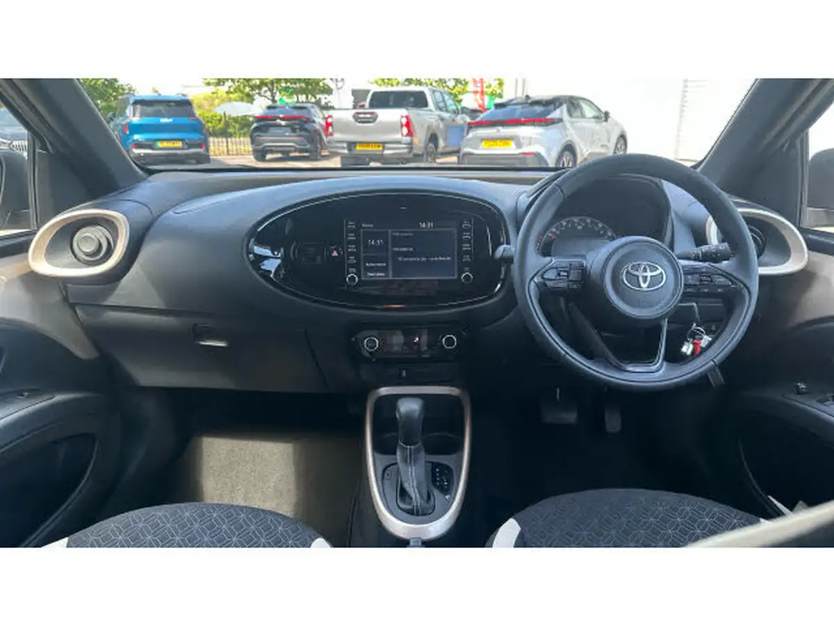 2022-toyota-aygo-x-10-vvt-i-edge-cvt-big-4