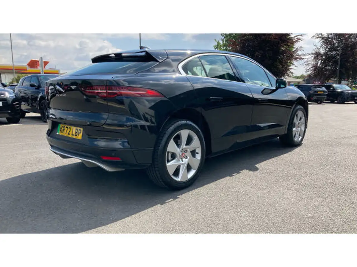 2022-jaguar-i-pace-ev400-se-big-36