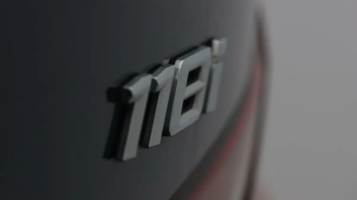 2022-bmw-1-series-15-118i-sport-big-21
