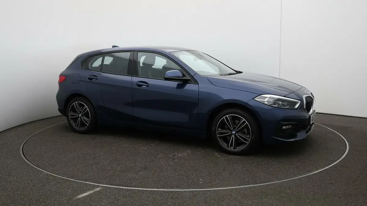 2022-bmw-1-series-15-118i-sport-big-45