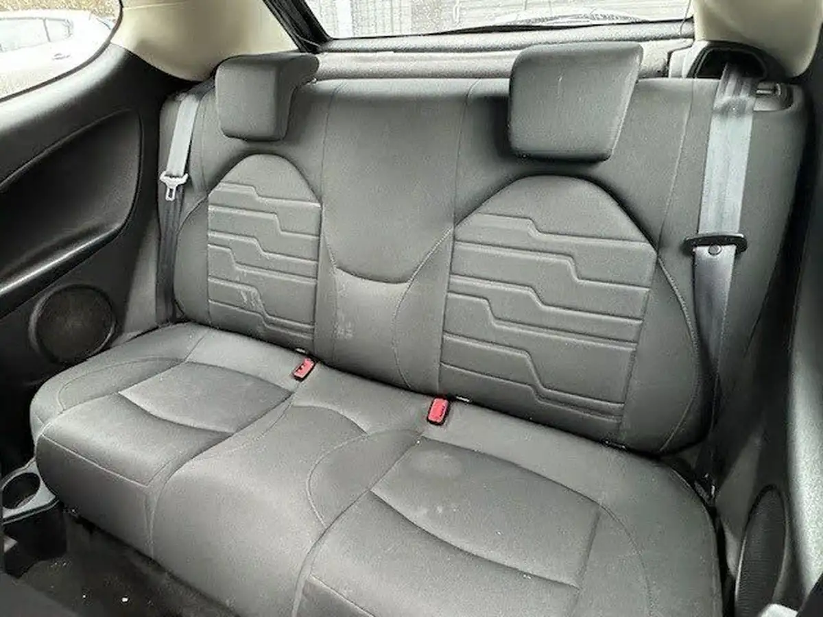 2012-alfa-romeo-mito-14-sprint-tb-multiair-105bhp-big-9