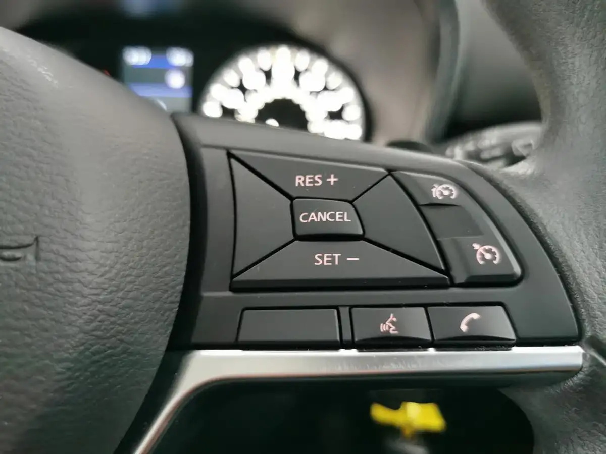 2022-nissan-juke-10-dig-t-acenta-dct-big-22