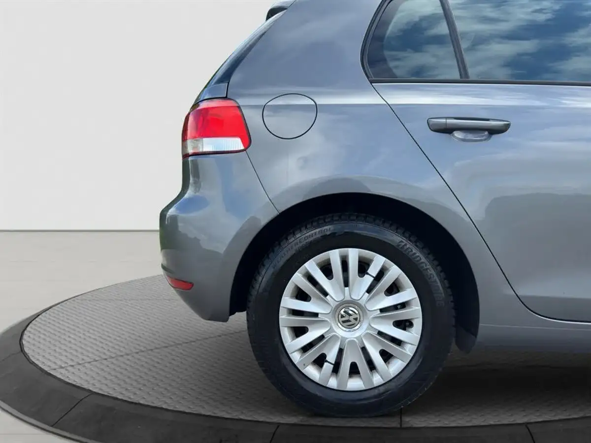 2011-volkswagen-golf-14-s-123bhp-5d-big-18