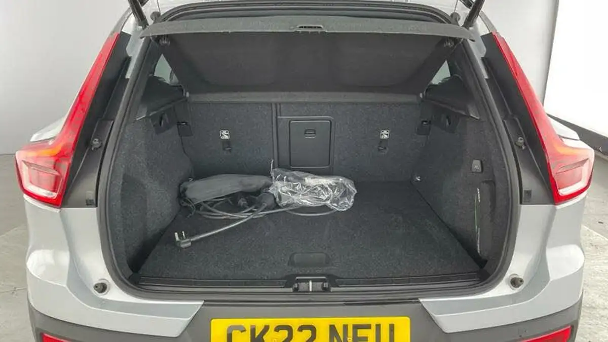 2021-volvo-xc40-15-t5-r-design-262bhp-big-29