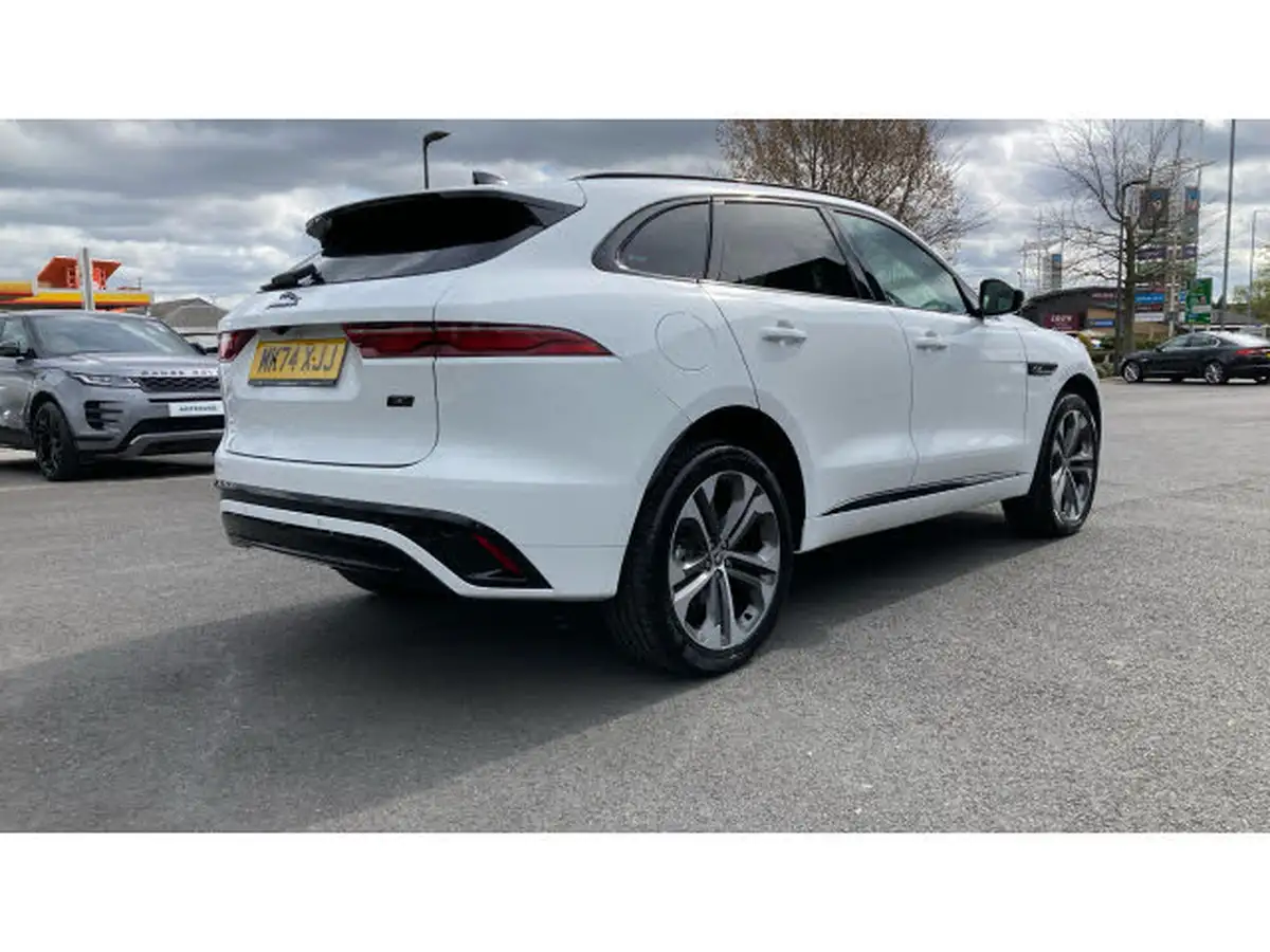 2024-jaguar-f-pace-20-d200-r-dynamic-hse-black-90th-anniversary-edition-big-36