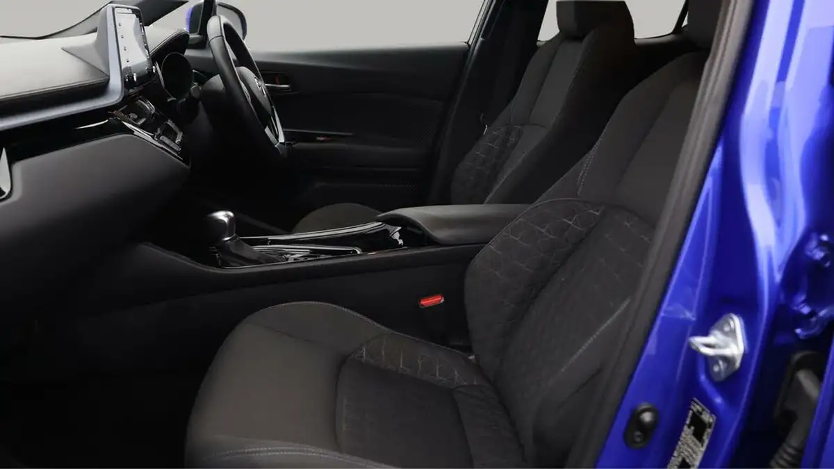 2021-toyota-c-hr-18-vvt-i-design-big-13