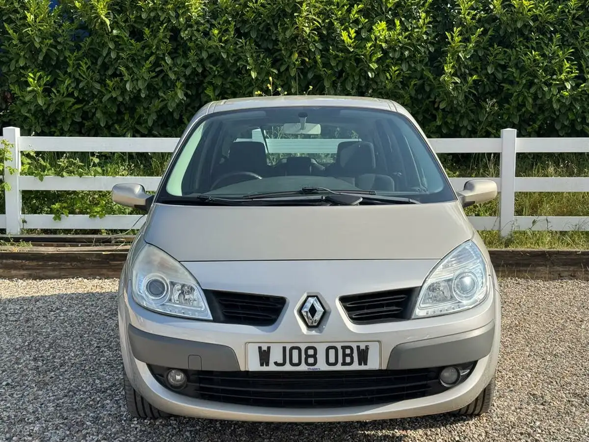 2008-renault-scenic-16-dynamique-big-14