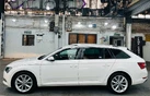 2018-skoda-superb-20tdi-scr-se-technology-estate-dsg-small-8