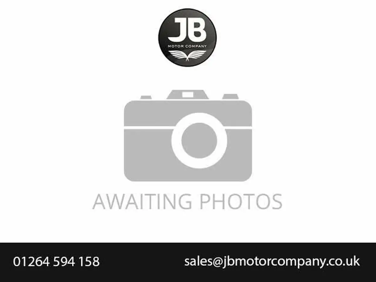 2017-renault-trafic-16dci-sl27-125-sport-nav-energy-125-e6-panel-van-big-1