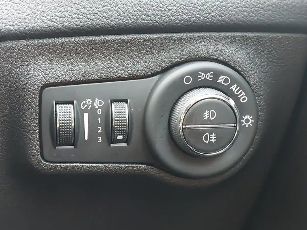 2020-jeep-compass-14-multiair-ii-night-eagle-big-16