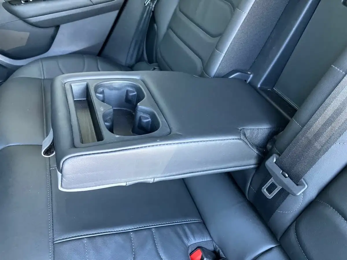 2022-citroen-c5-x-12-puretech-shine-big-45