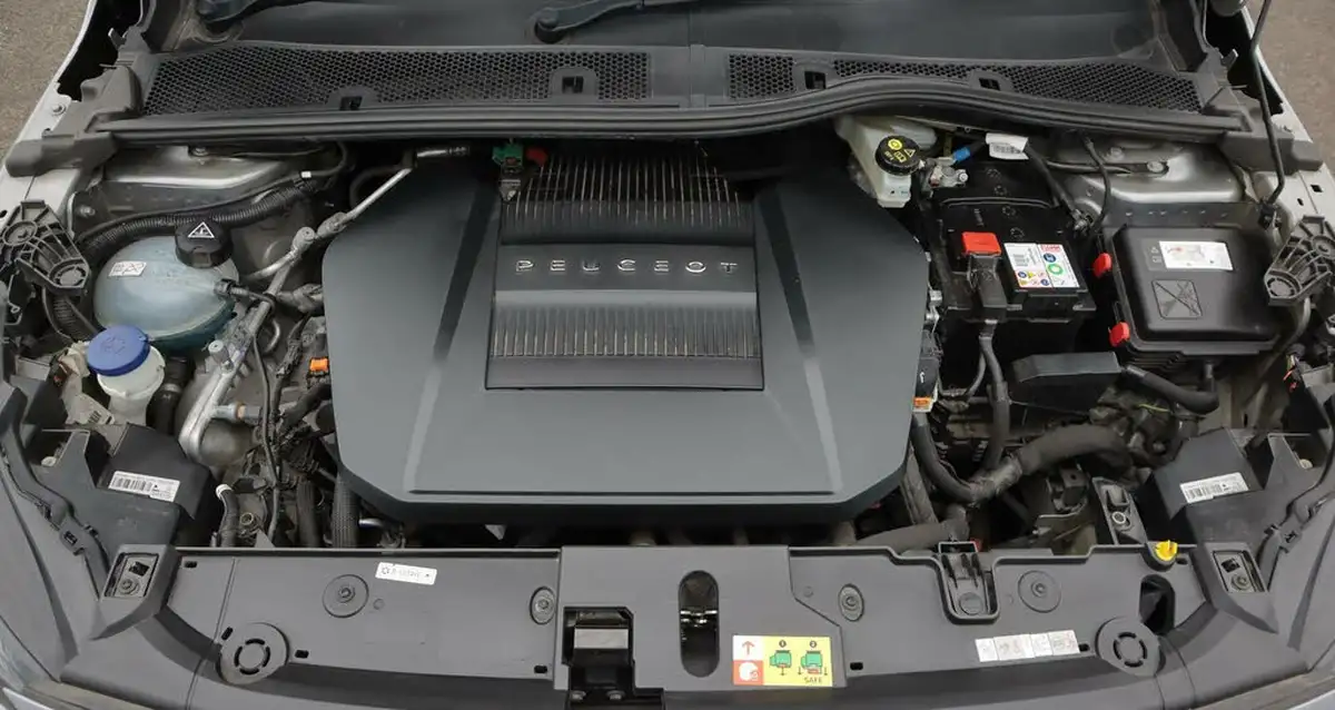 2022-peugeot-208-e-gt-136bhp-50kwh-big-19
