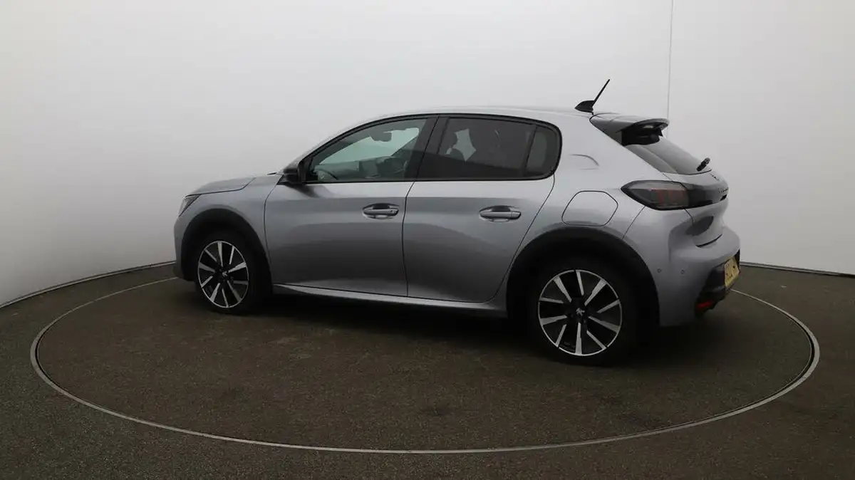 2022-peugeot-208-e-gt-136bhp-50kwh-big-43