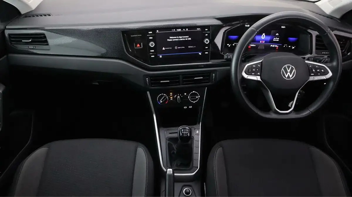 2023-volkswagen-polo-10-tsi-life-big-12