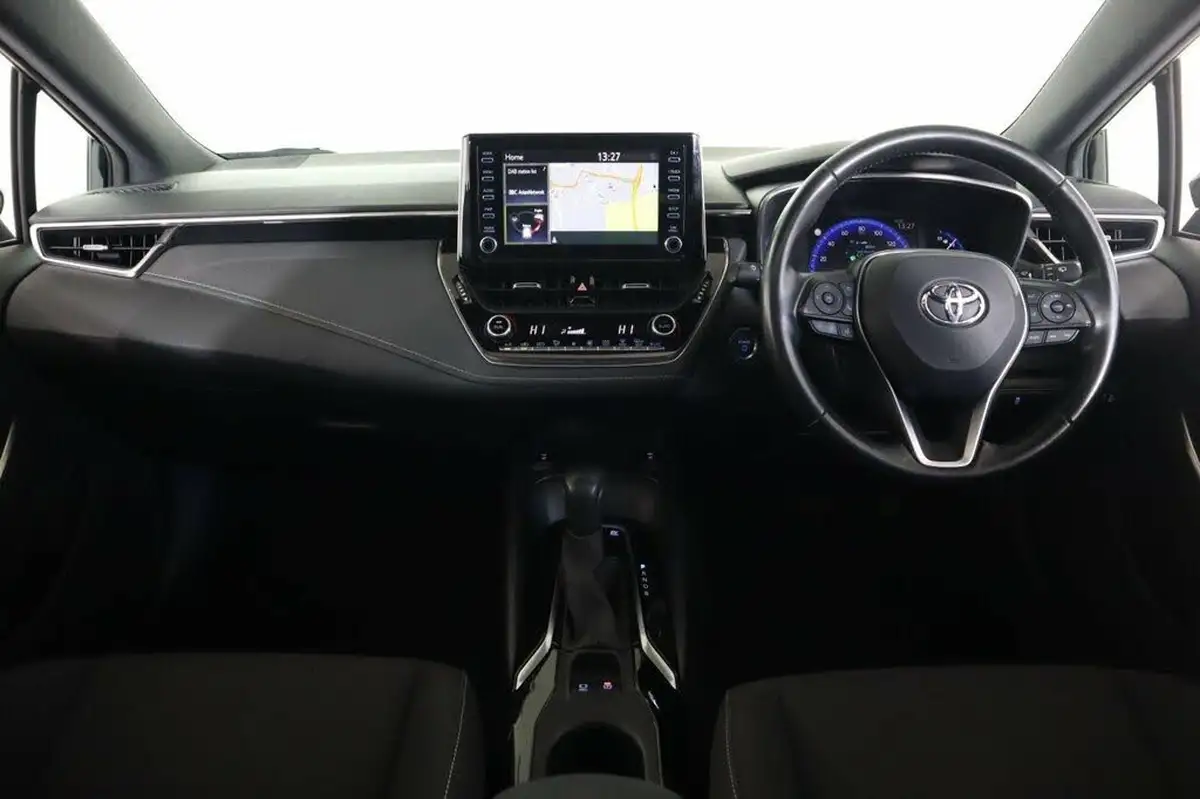 2019-toyota-corolla-18-vvt-i-design-trk-hatchback-5d-big-11