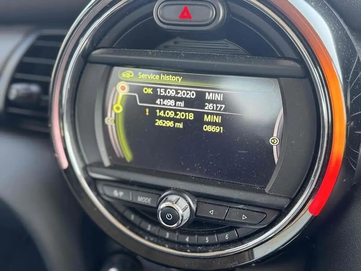2015-mini-cooper-15-cooper-5d-auto-big-31
