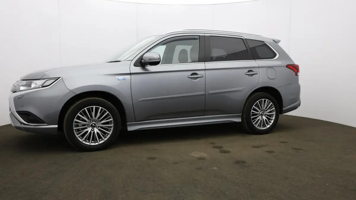 2021-mitsubishi-outlander-24-dynamic-phev-big-34