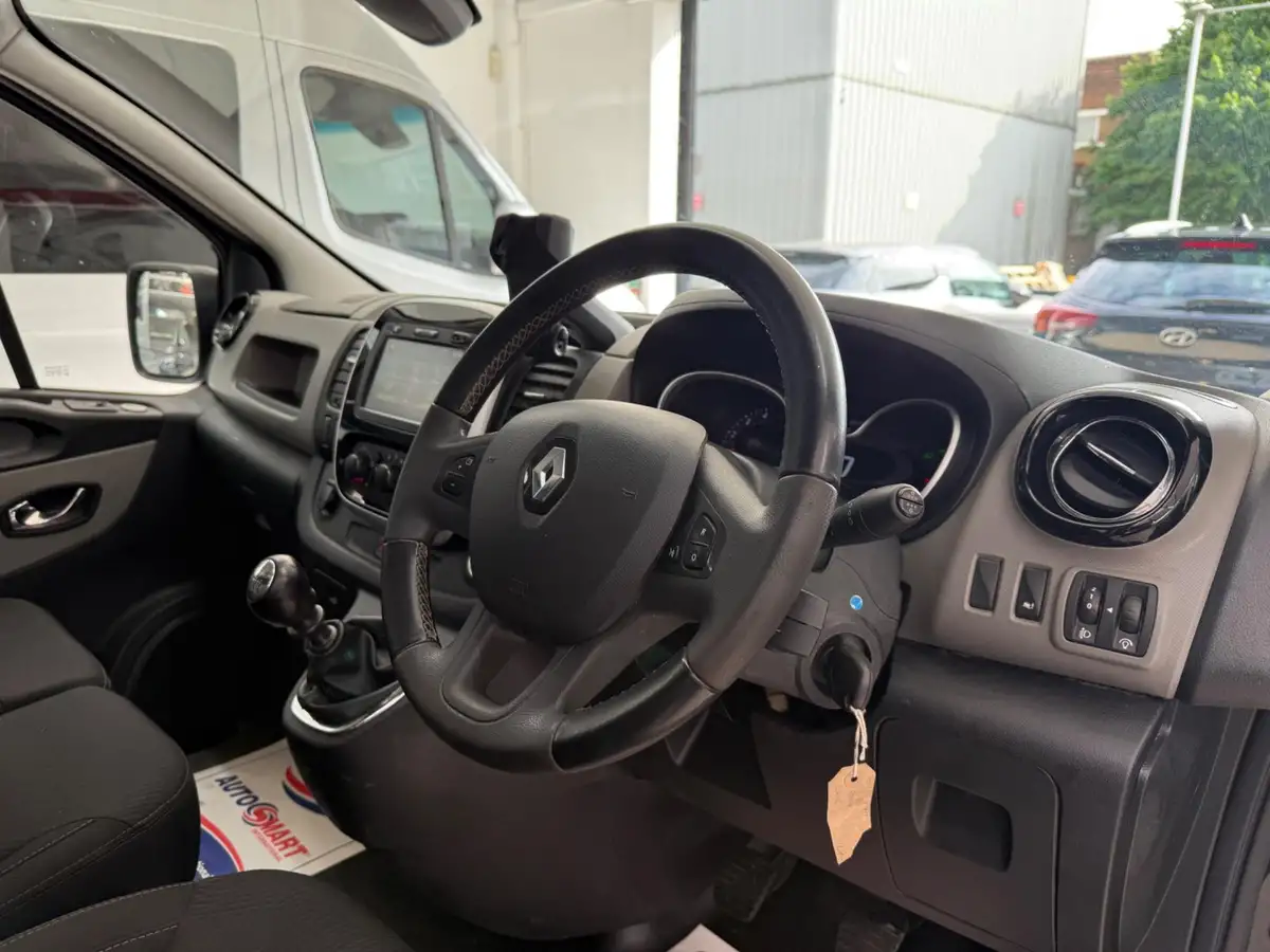 2019-renault-trafic-16dci-sl27-120-sport-nav-e6-panel-van-big-16