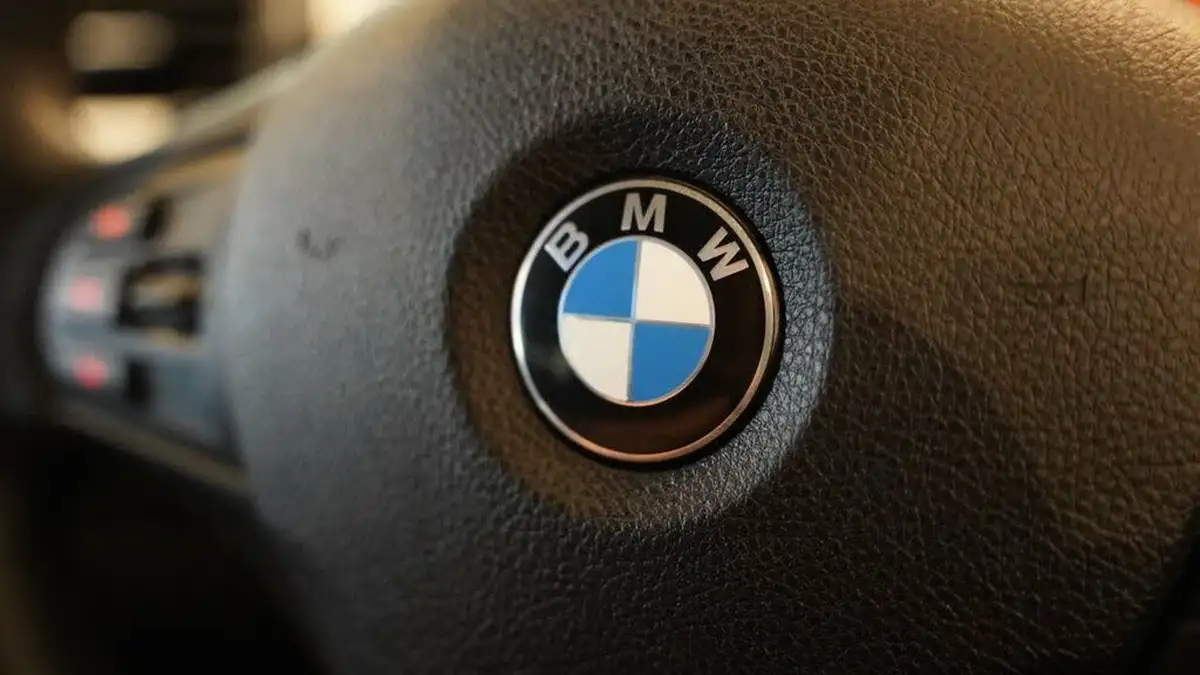2019-bmw-3-series-20td-318d-se-150bhp-ss-touring-5d-big-35