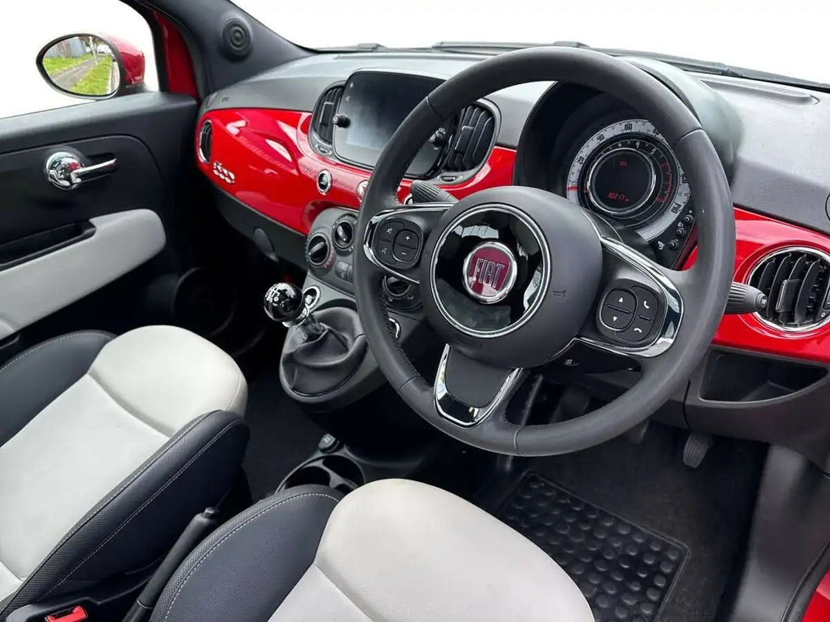 2022-fiat-500-10-dolcevita-big-10