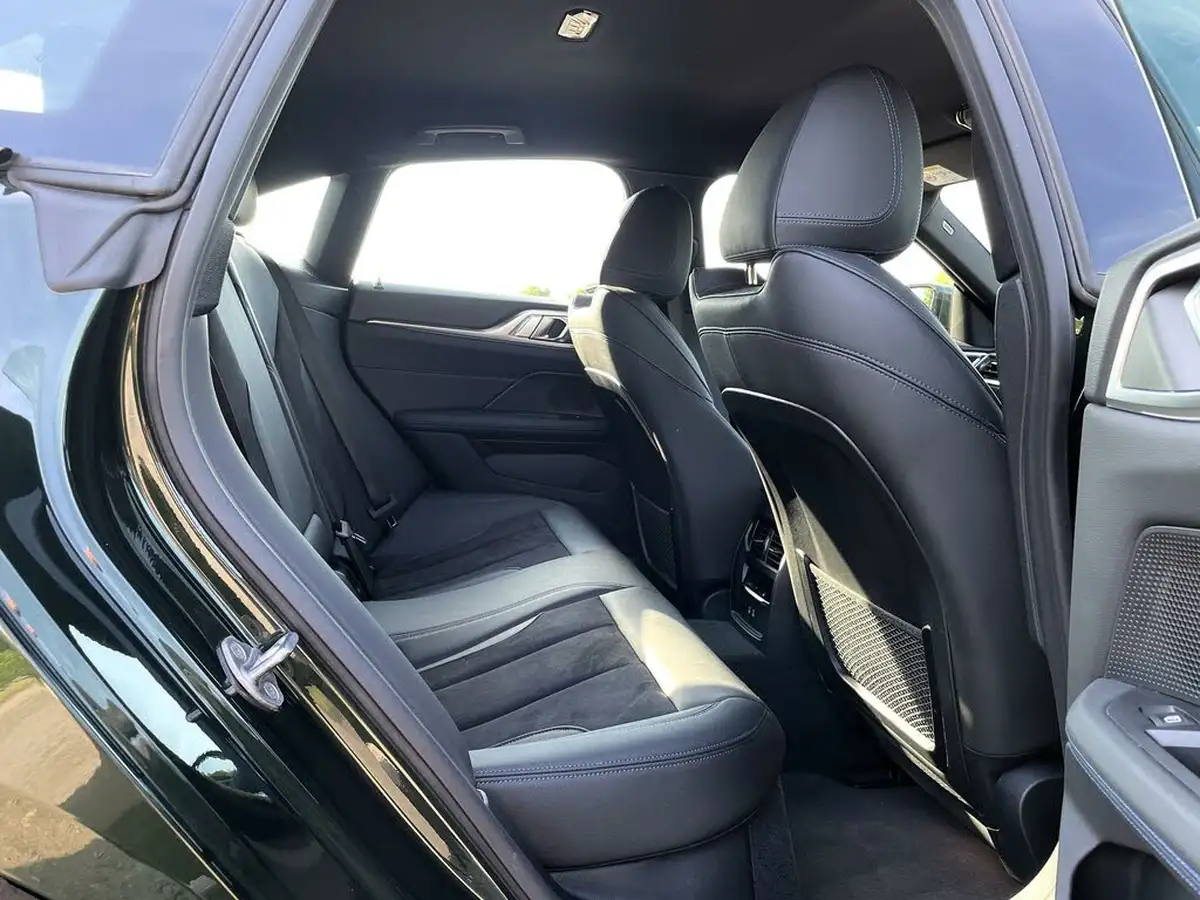 2024-bmw-i4-e-edrive40-m-sport-pro-packtech-pack-big-17