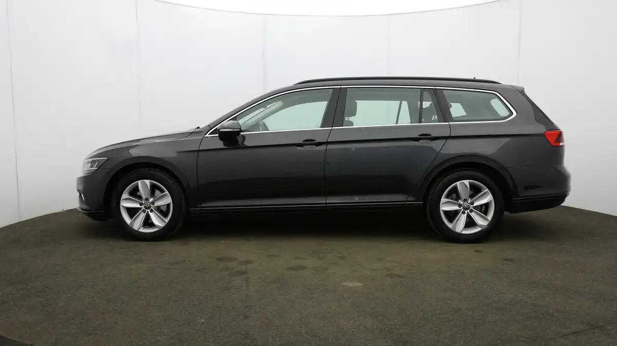 2021-volkswagen-passat-20tdi-se-nav-150ps-estate-5d-big-67