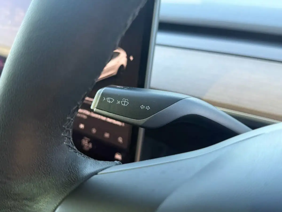 2022-tesla-model-3-e-long-range-big-43