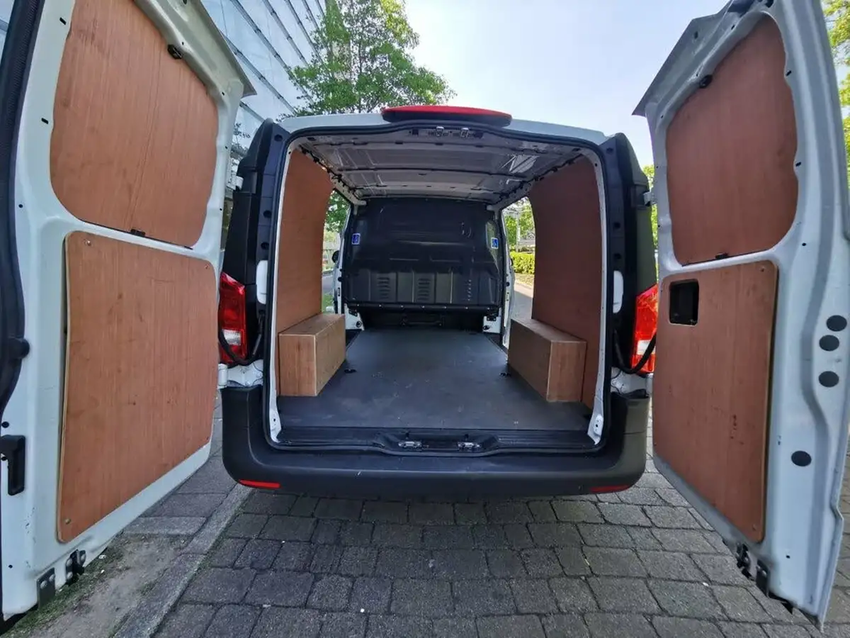 2022-mercedes-benz-vito-e-progressive-l2-big-20