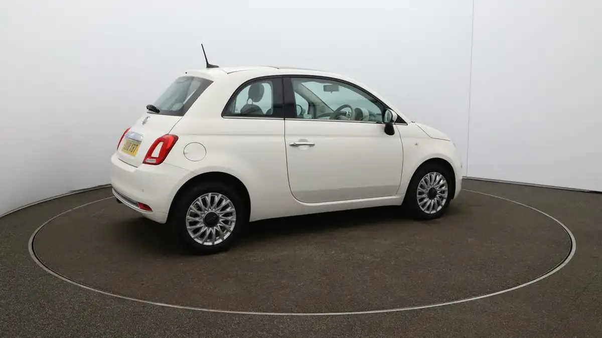 2018-fiat-500-12-lounge-big-50
