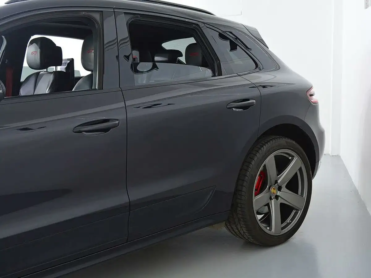 2018-porsche-macan-30-gts-big-14